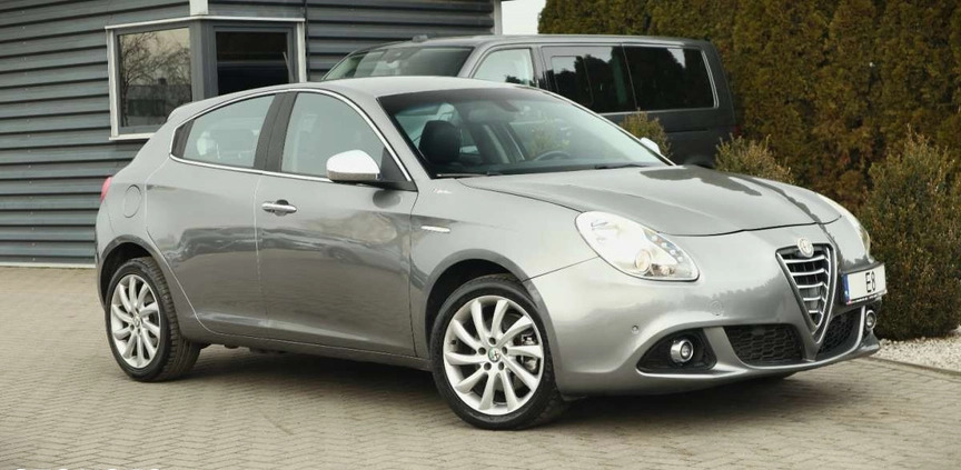 Alfa Romeo Giulietta cena 38900 przebieg: 106000, rok produkcji 2014 z Słupca małe 436